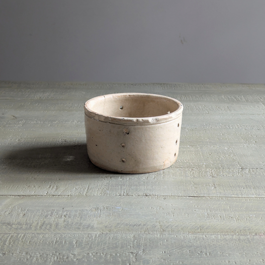 Large Off-White Cheese Strainer