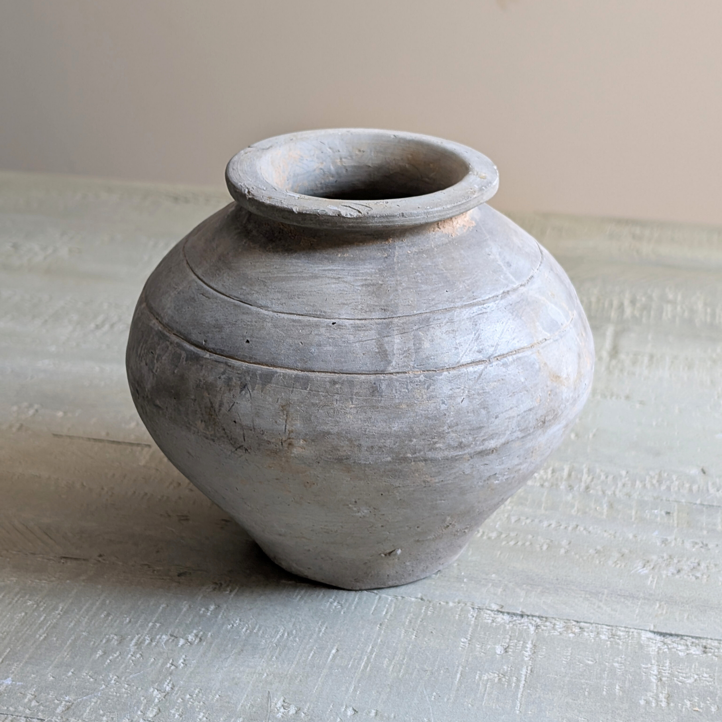 Small Grey Pot 2