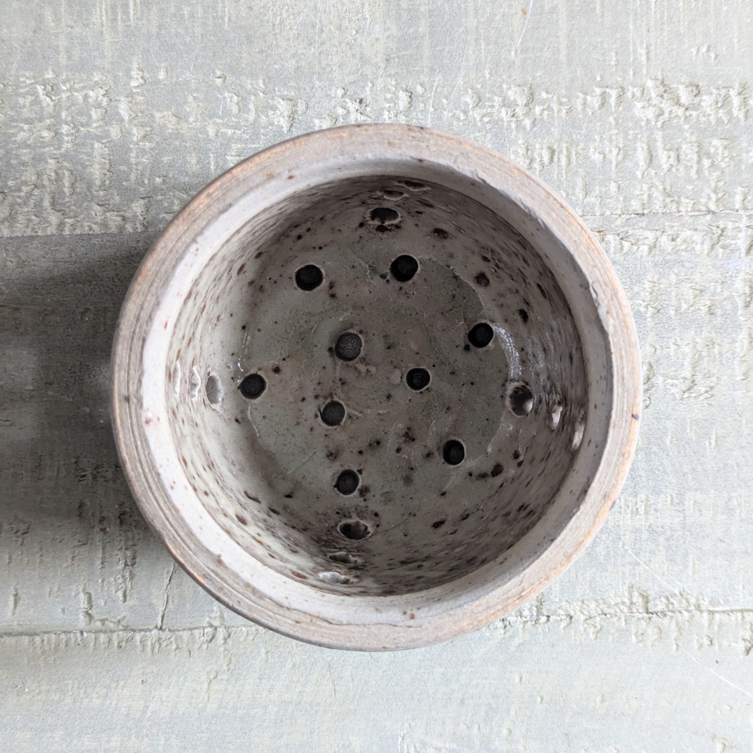 Speckled Grey Cheese Strainer