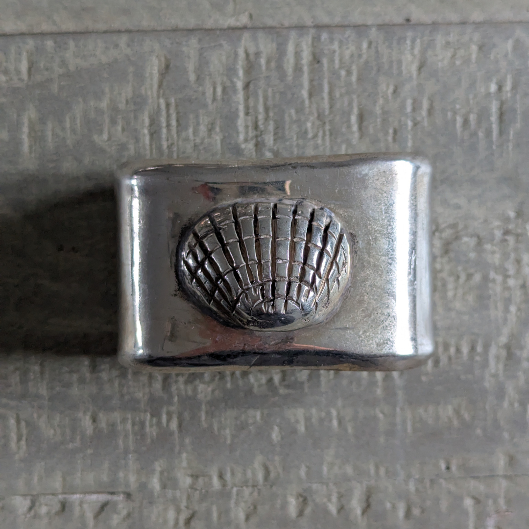 6 Silver Shell Napkin Holders