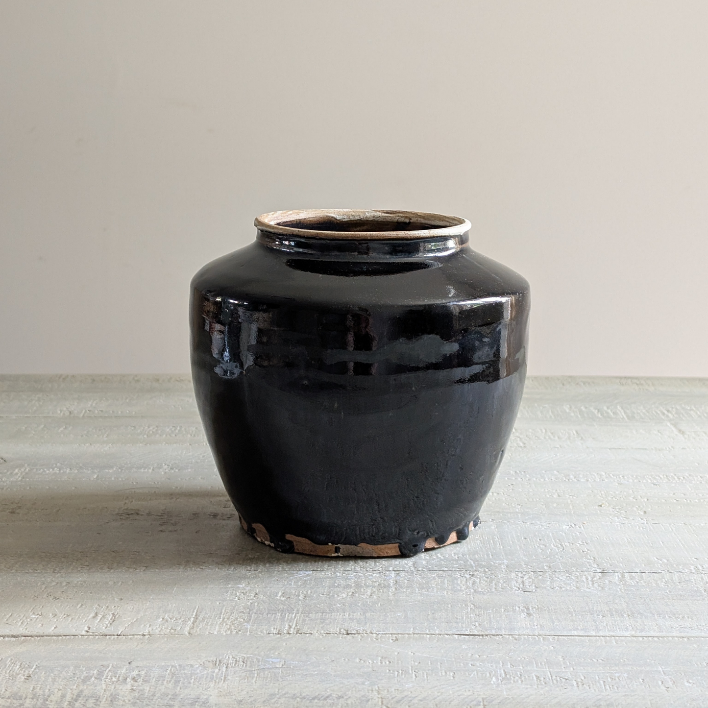 Black Glazed Chinese Pot