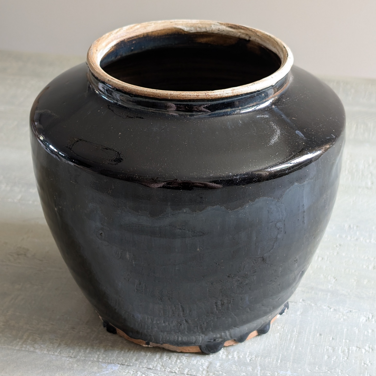 Black Glazed Chinese Pot