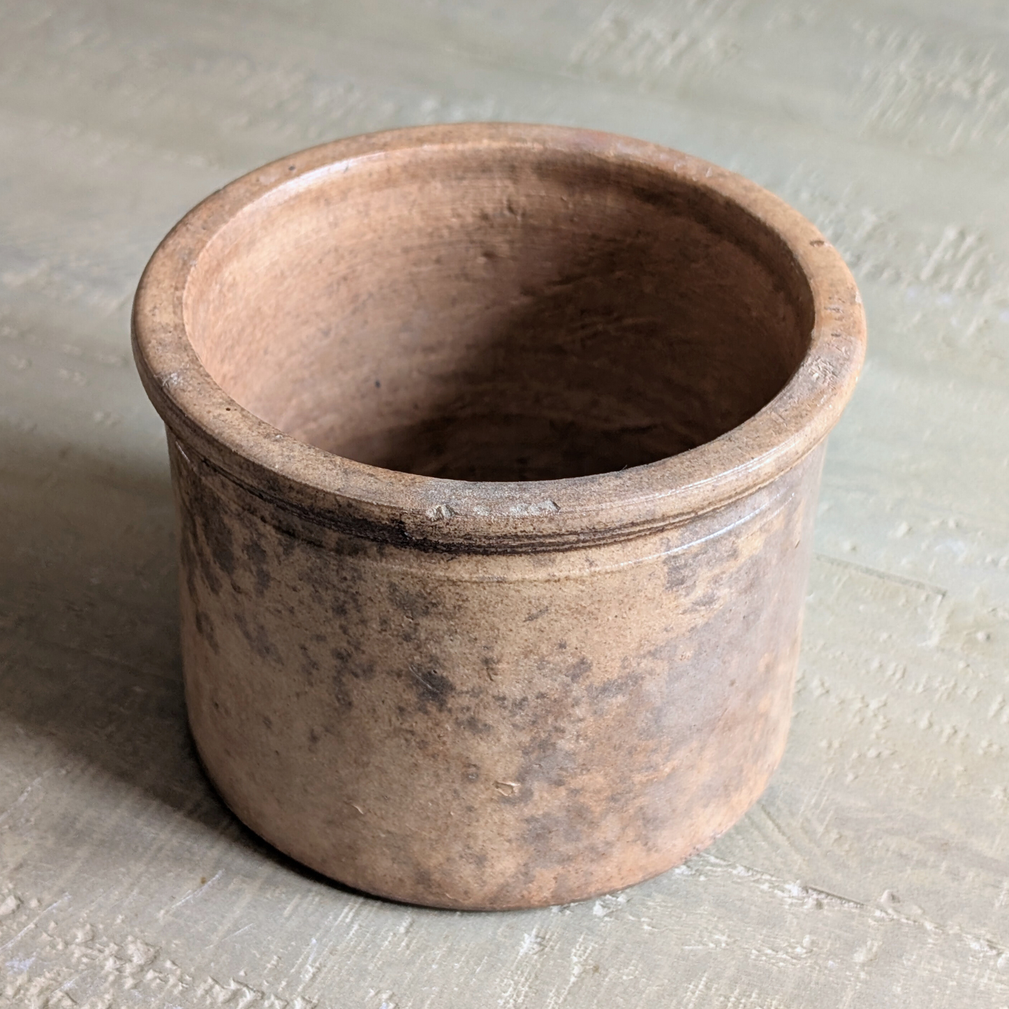 Brown Mottled Pot 1