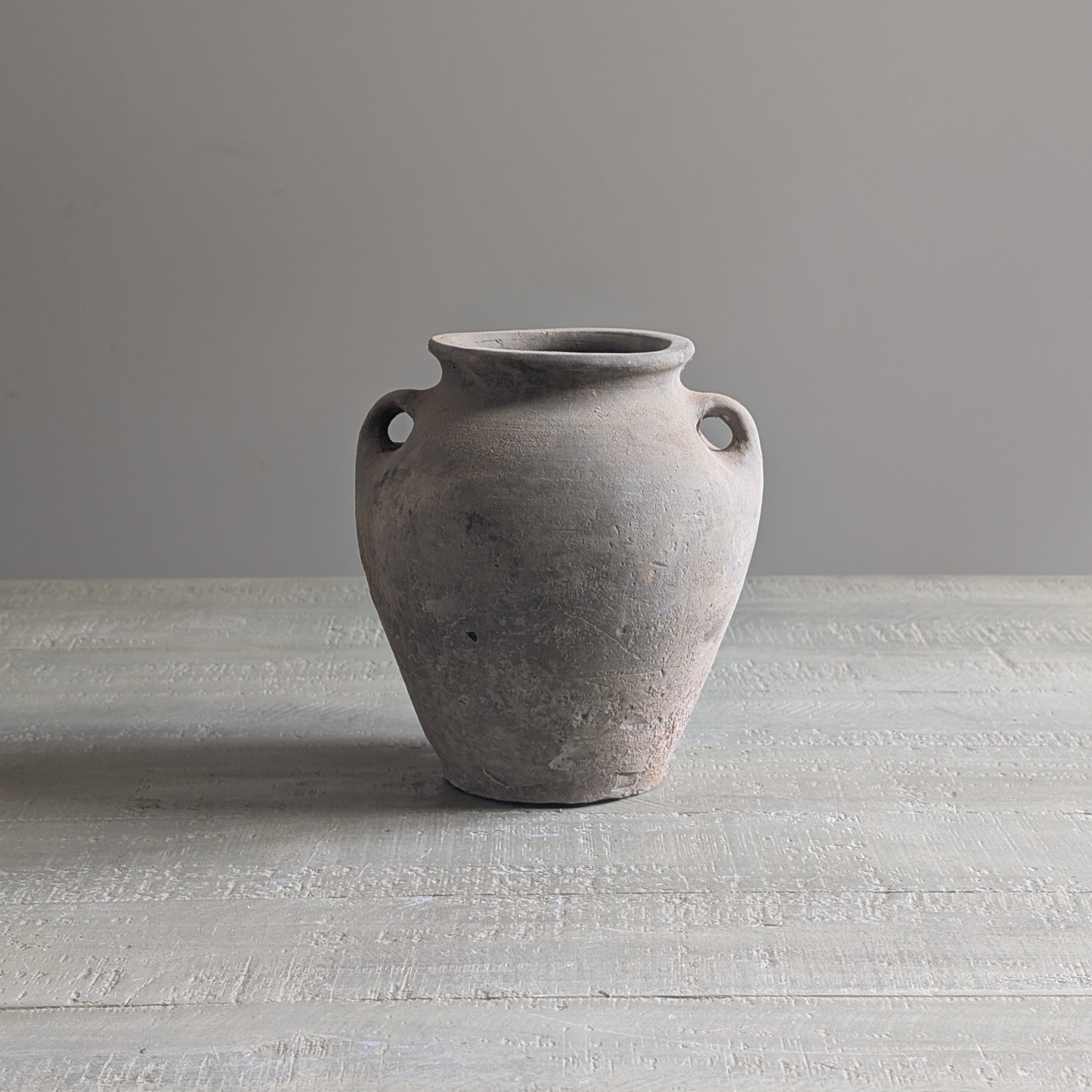 Small Pale Grey Double Handled Pot