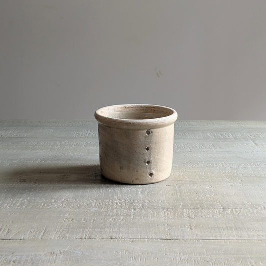 Large Off-White Cheese Strainer