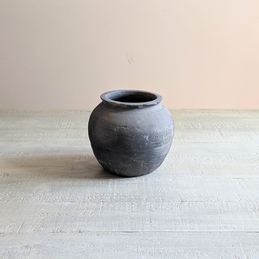 Small Charcoal Pot 1