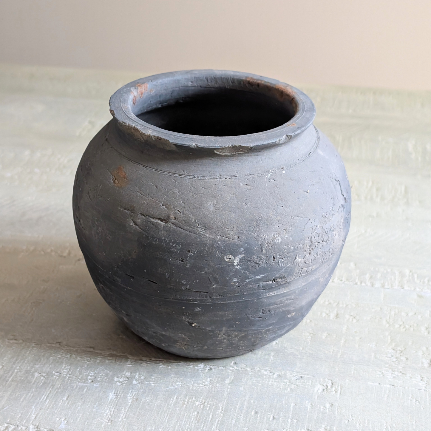 Small Charcoal Pot 1