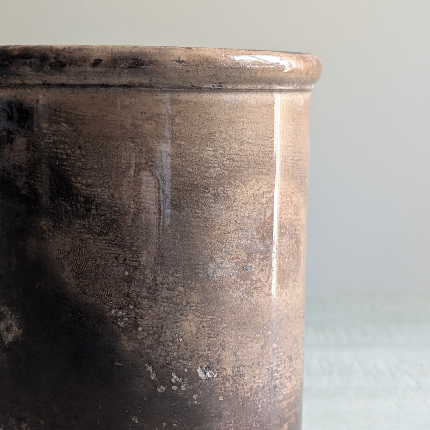 Brown Mottled Pot