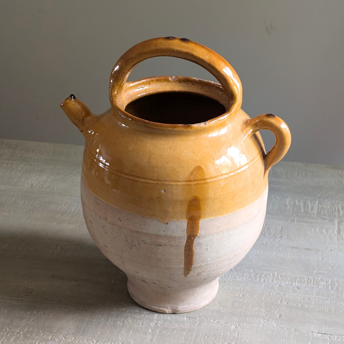 Large Yellow Nut Oil Pot