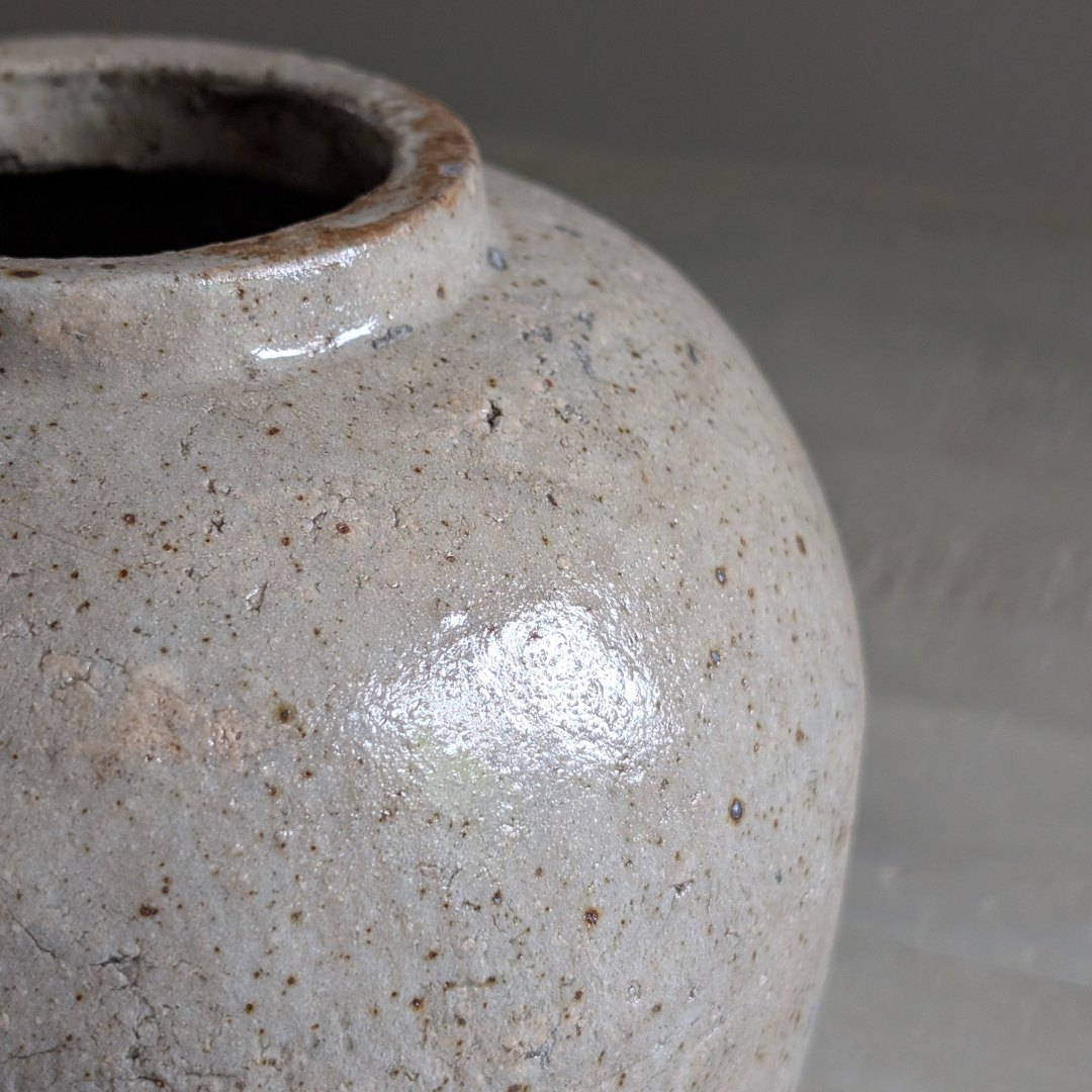 Large Beige Ginger Jar