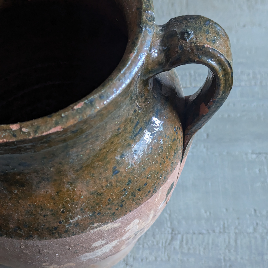 Half Glaze Green Double Handle Pot