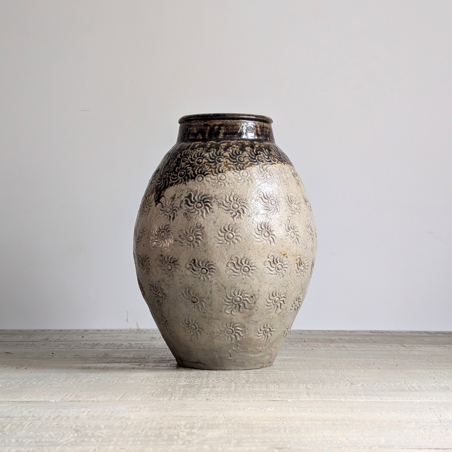 Large Yunnan Pot 1