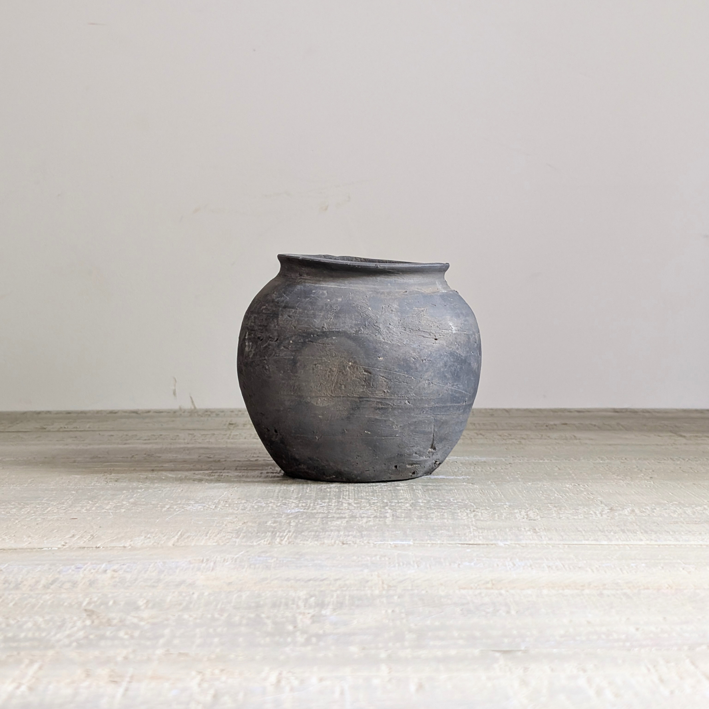 Small Grey Pot 1