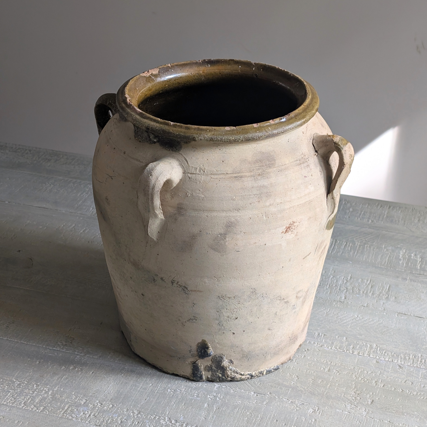 Large Spanish Olive Pot