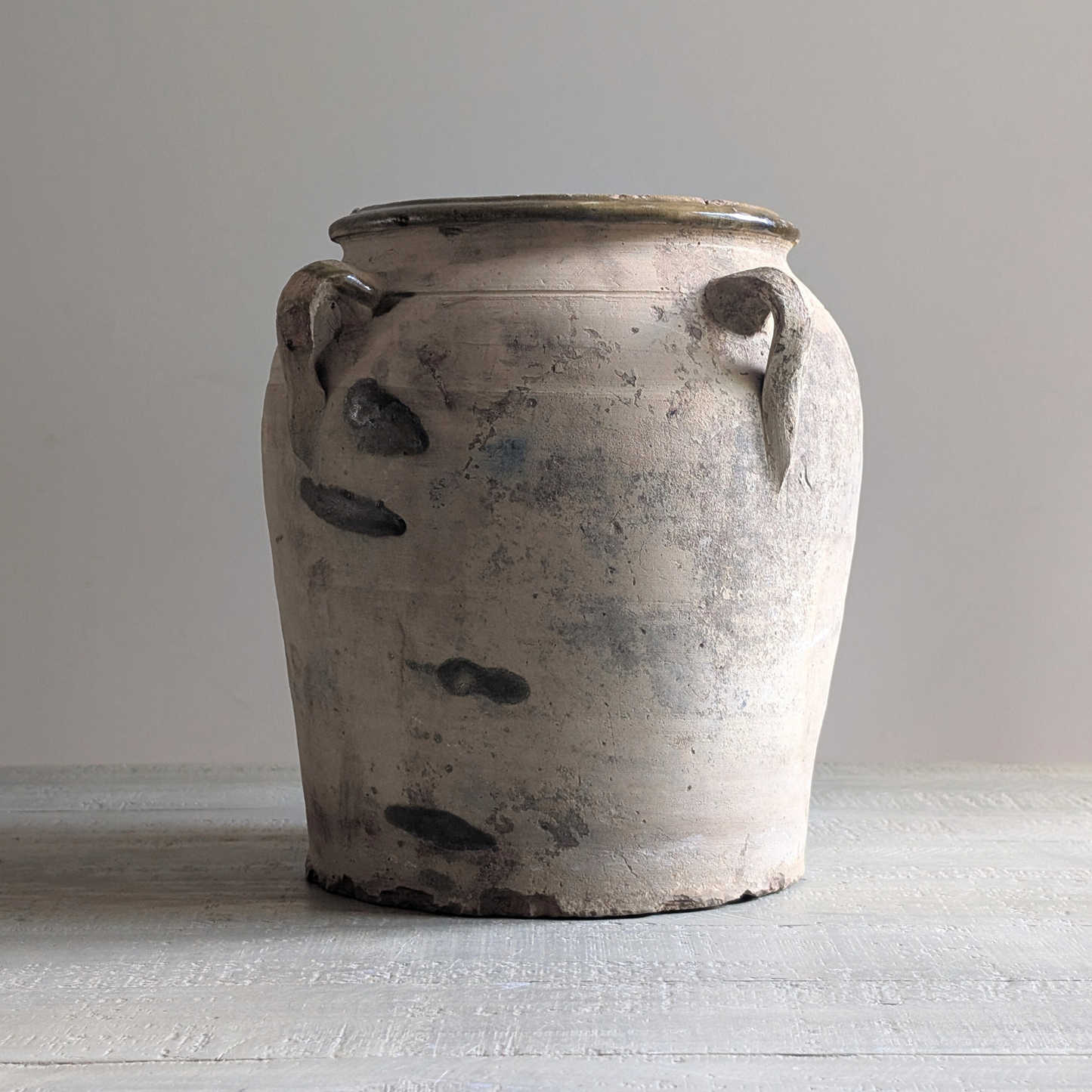 Large Spanish Olive Pot