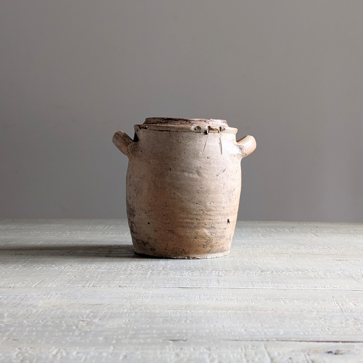 Small Neutral French Pot
