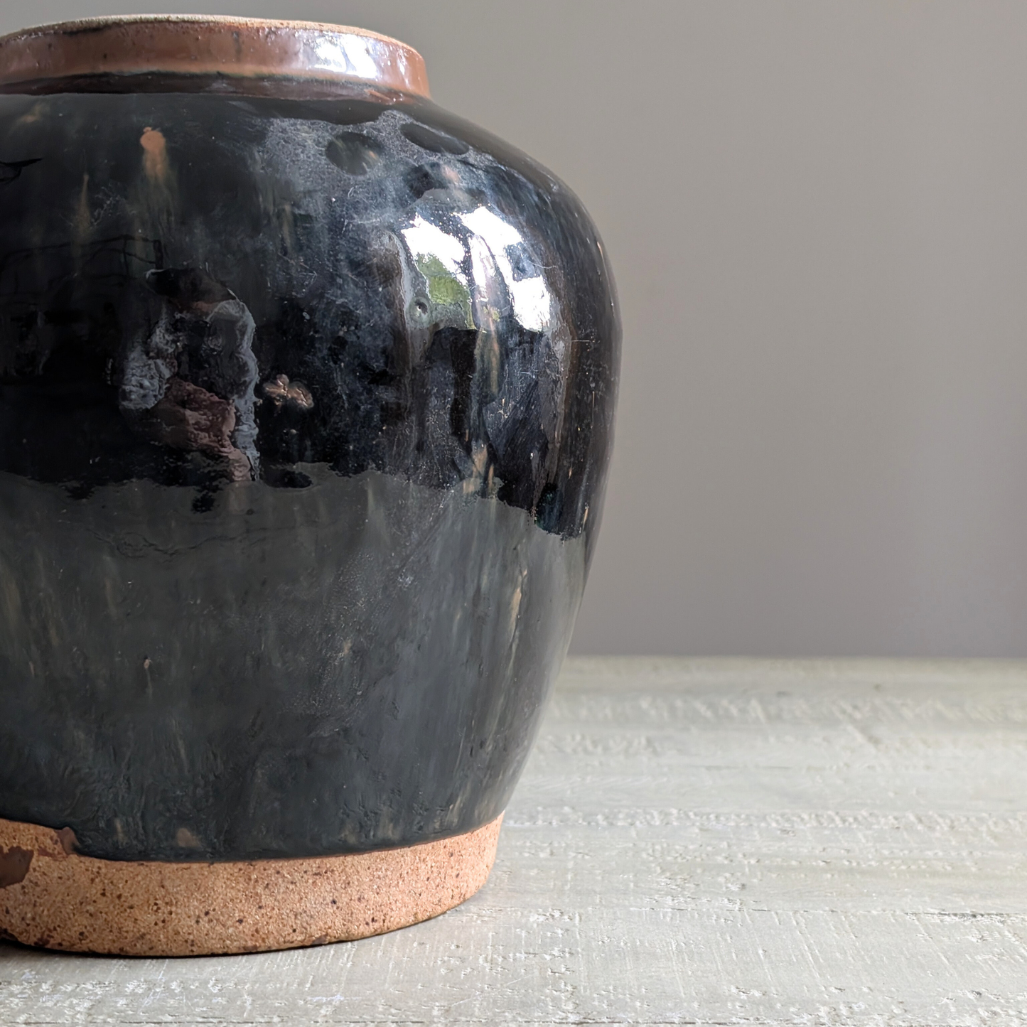 Large Black Chinese Pot