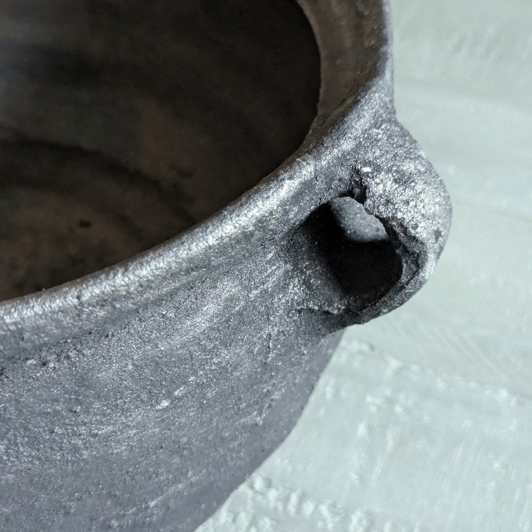 Dark Vintage Clay Pot - Maker Home