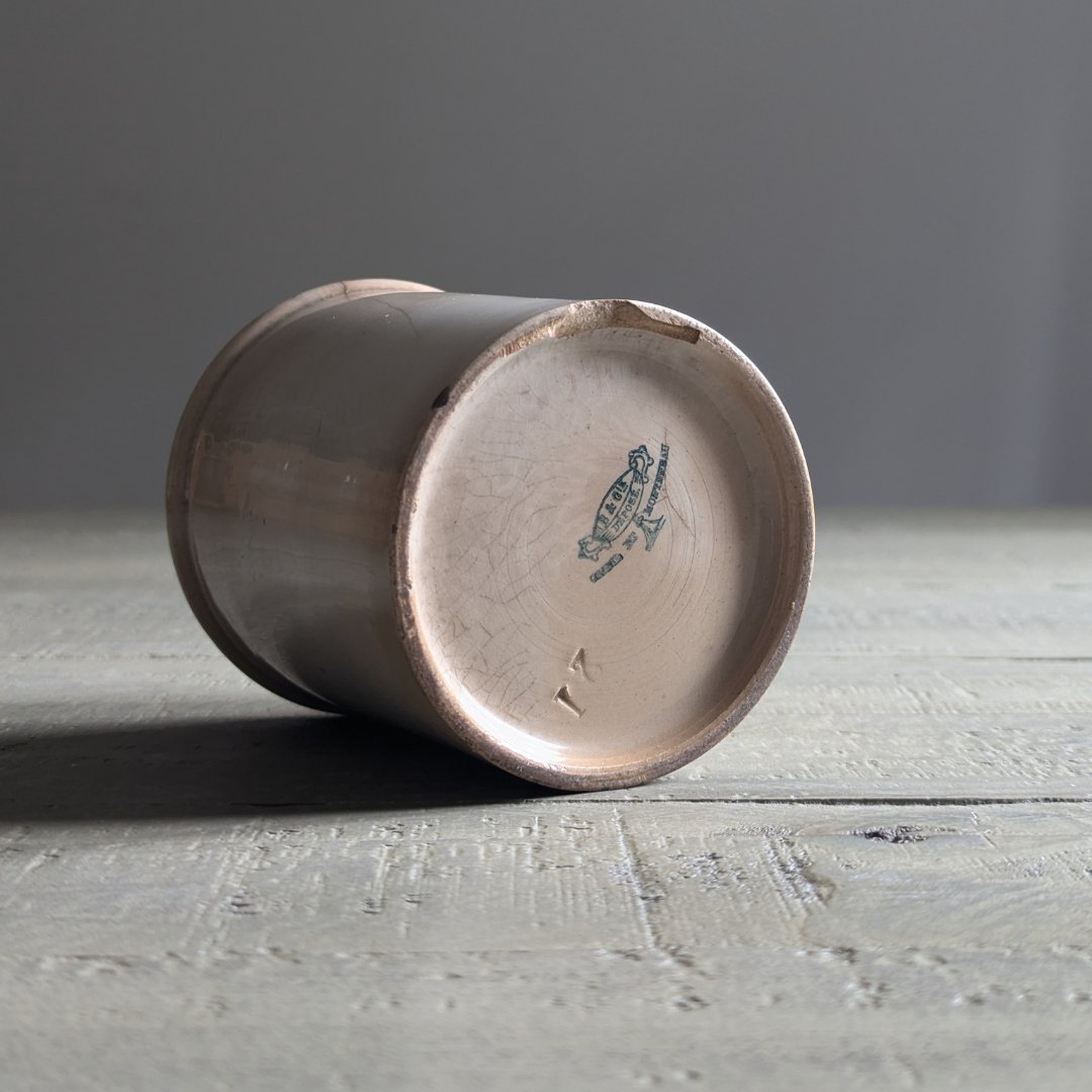French Cream Mottled Pot - Maker Home