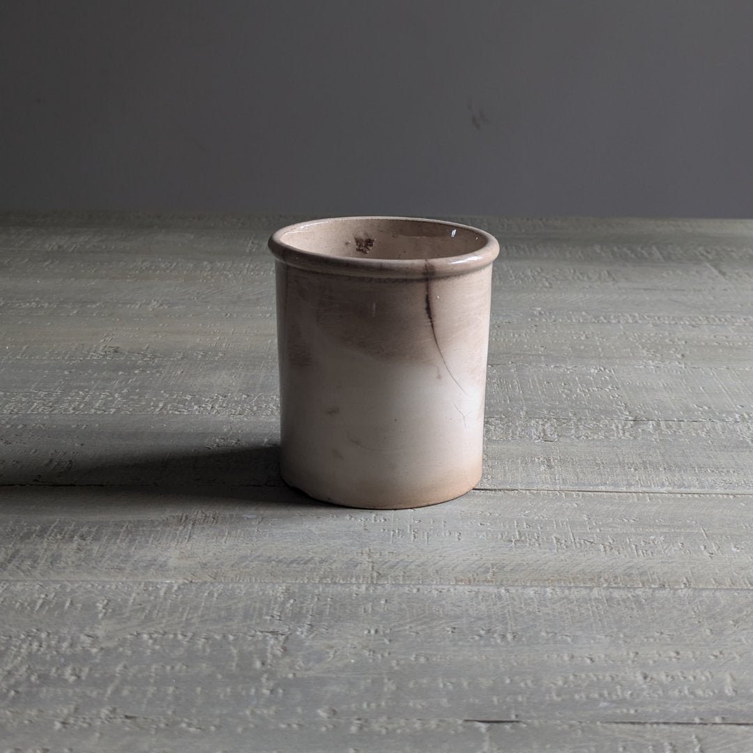 French Cream Mottled Pot - Maker Home