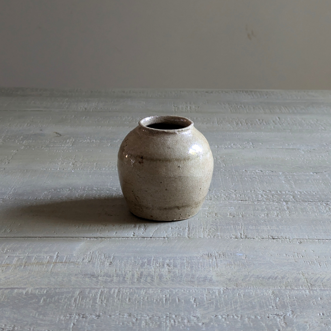 Small Beige Banded Ginger Jar