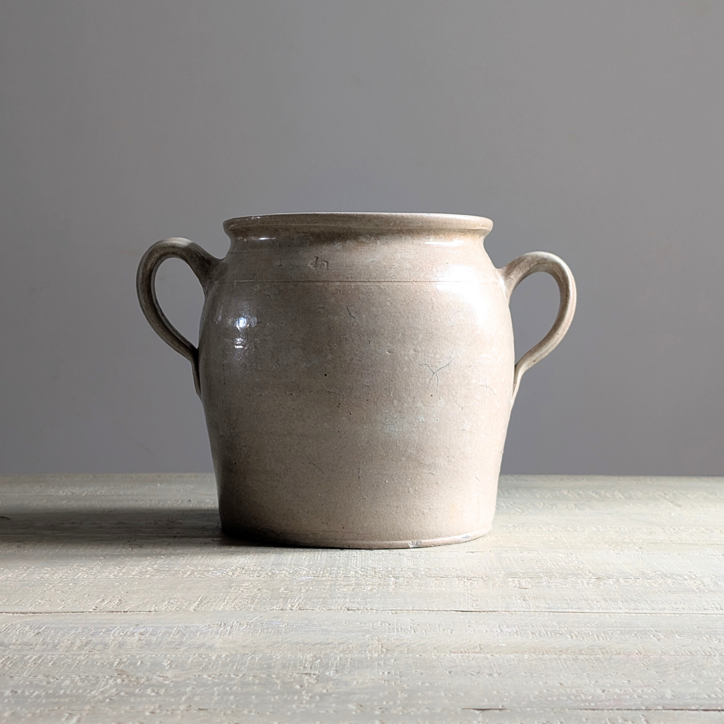 Large Loop Ear Confit Pot