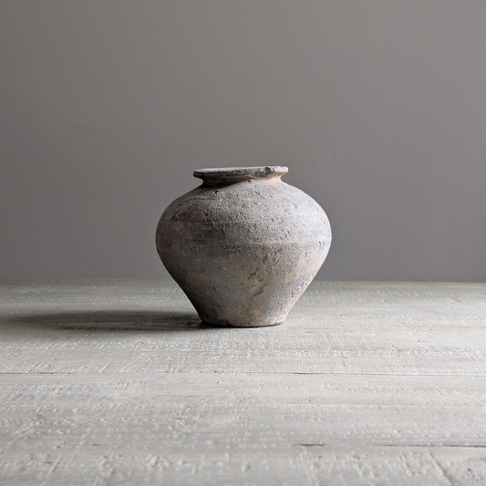 Small Grey Pot 1