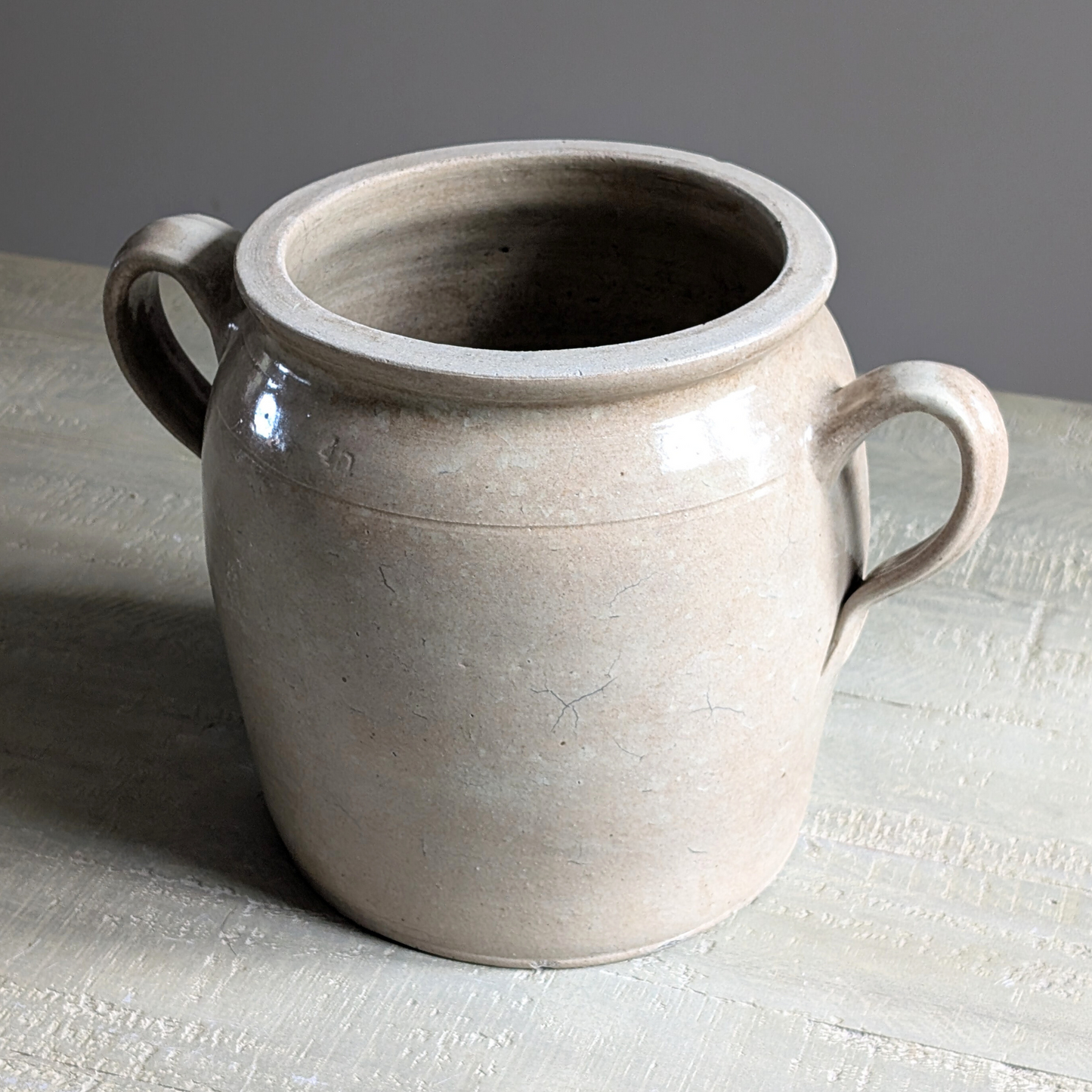 Large Loop Ear Confit Pot