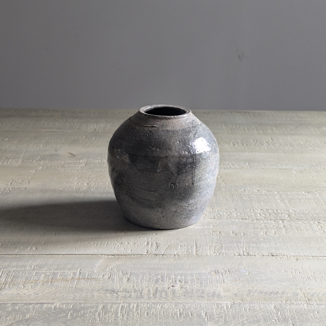 Medium Dark Grey Ginger Jar