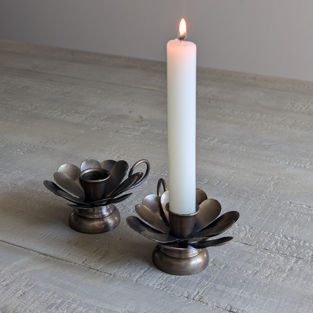 Scalloped Vintage Style Candle Holder