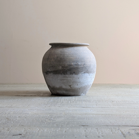 Medium Grey Pot 3