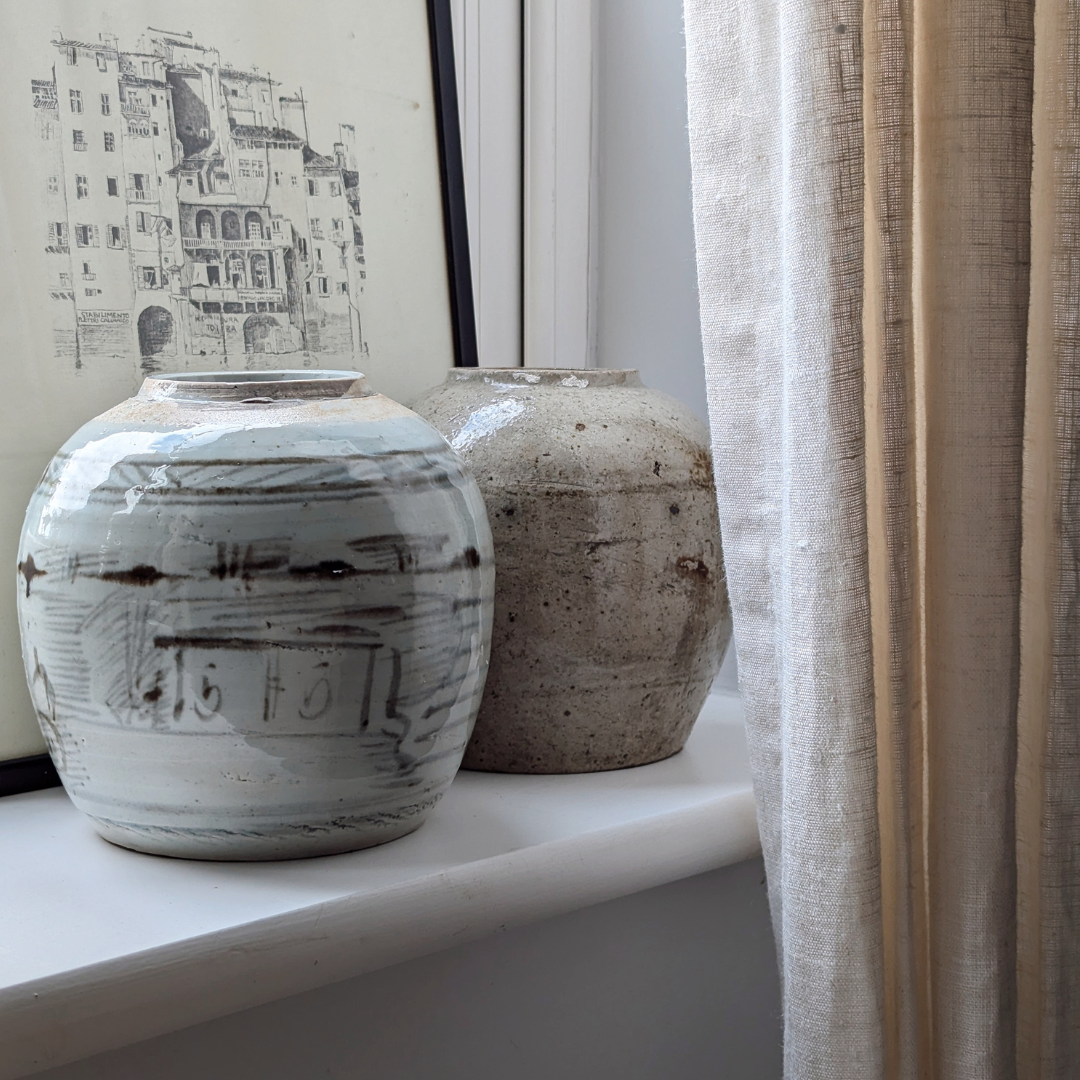 Large Beige Banded Ginger Jar