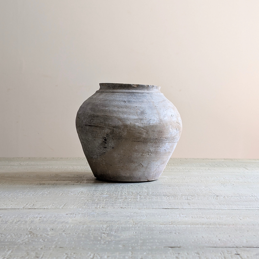 Medium Grey Pot 1