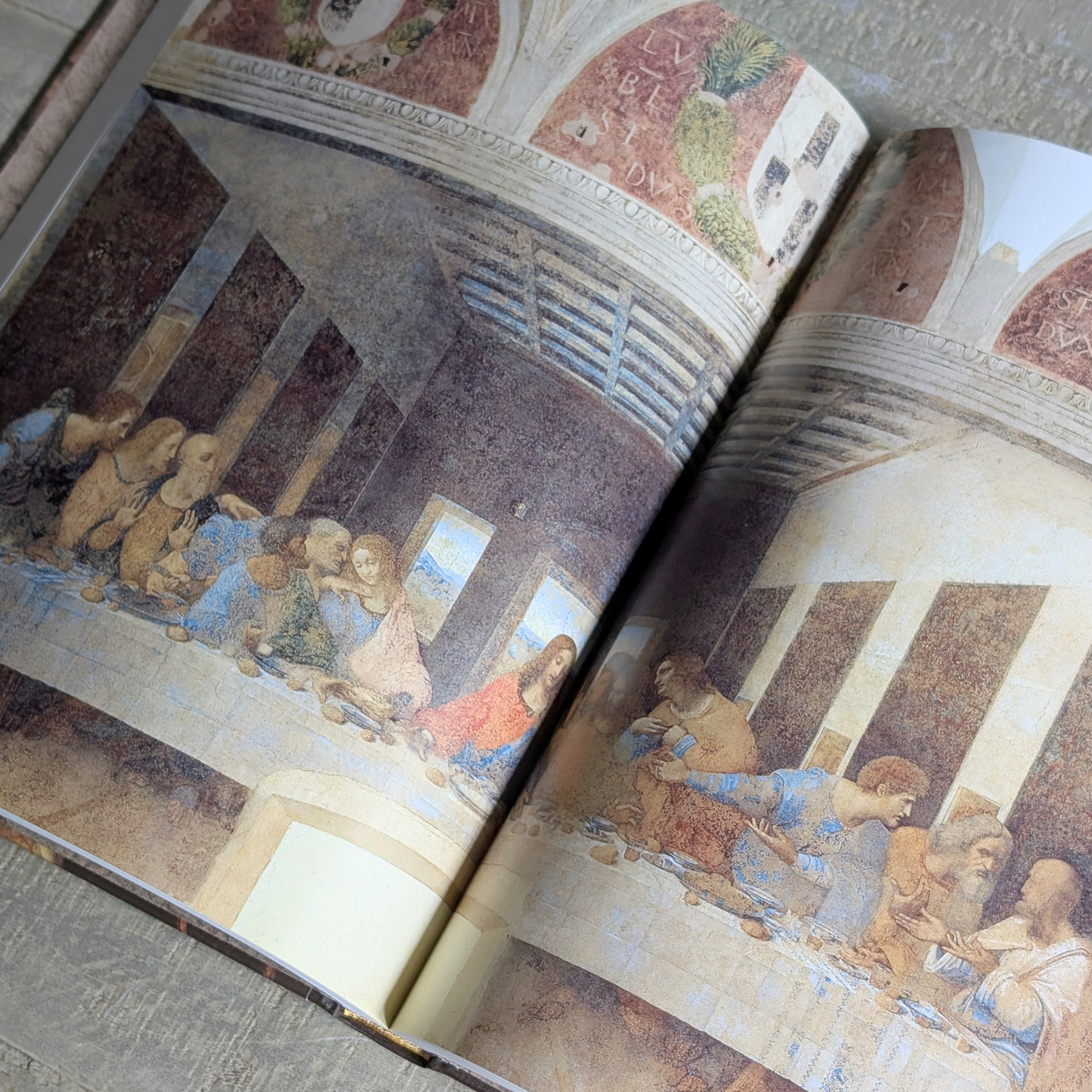 Leonardo Da Vinci Book with Slipcase