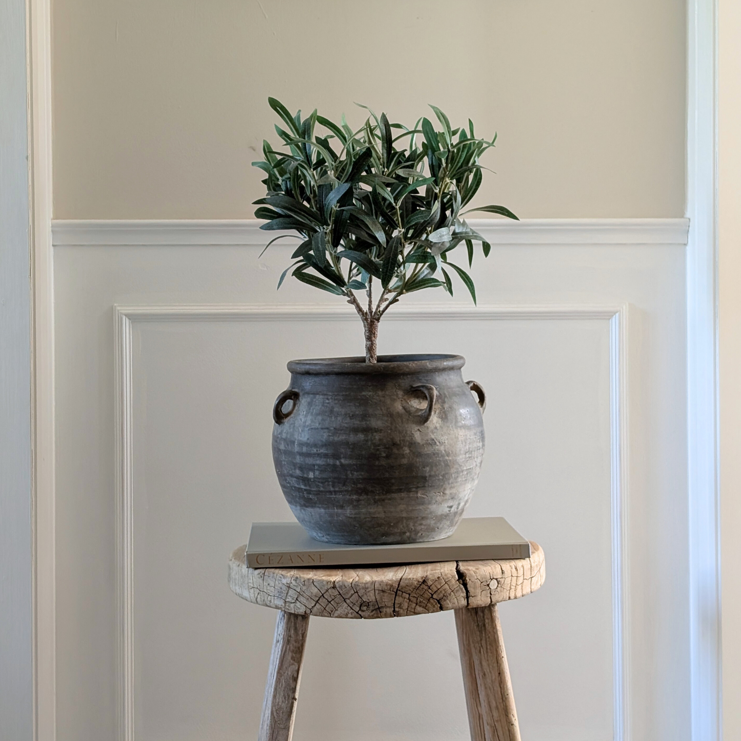 Medium Stone Grey Handled Pot