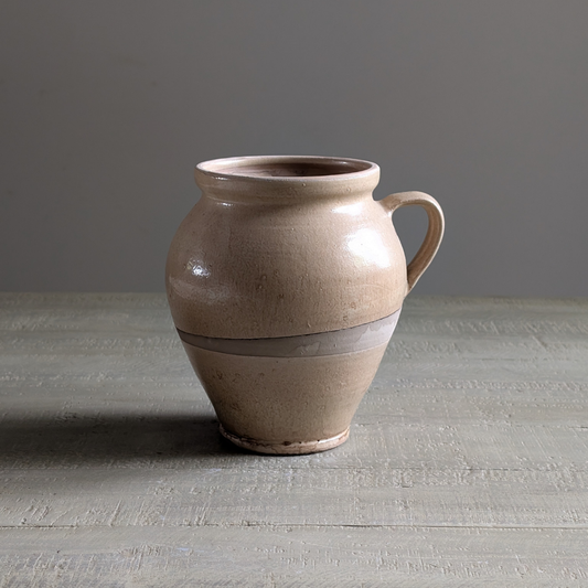 Single Handle Beige Glaze Pot