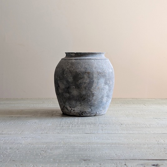 Medium Grey Pot 2