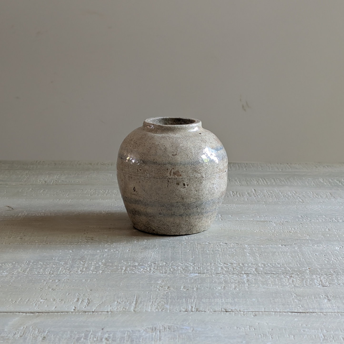 Medium Grey & Blue Banded Ginger Jar