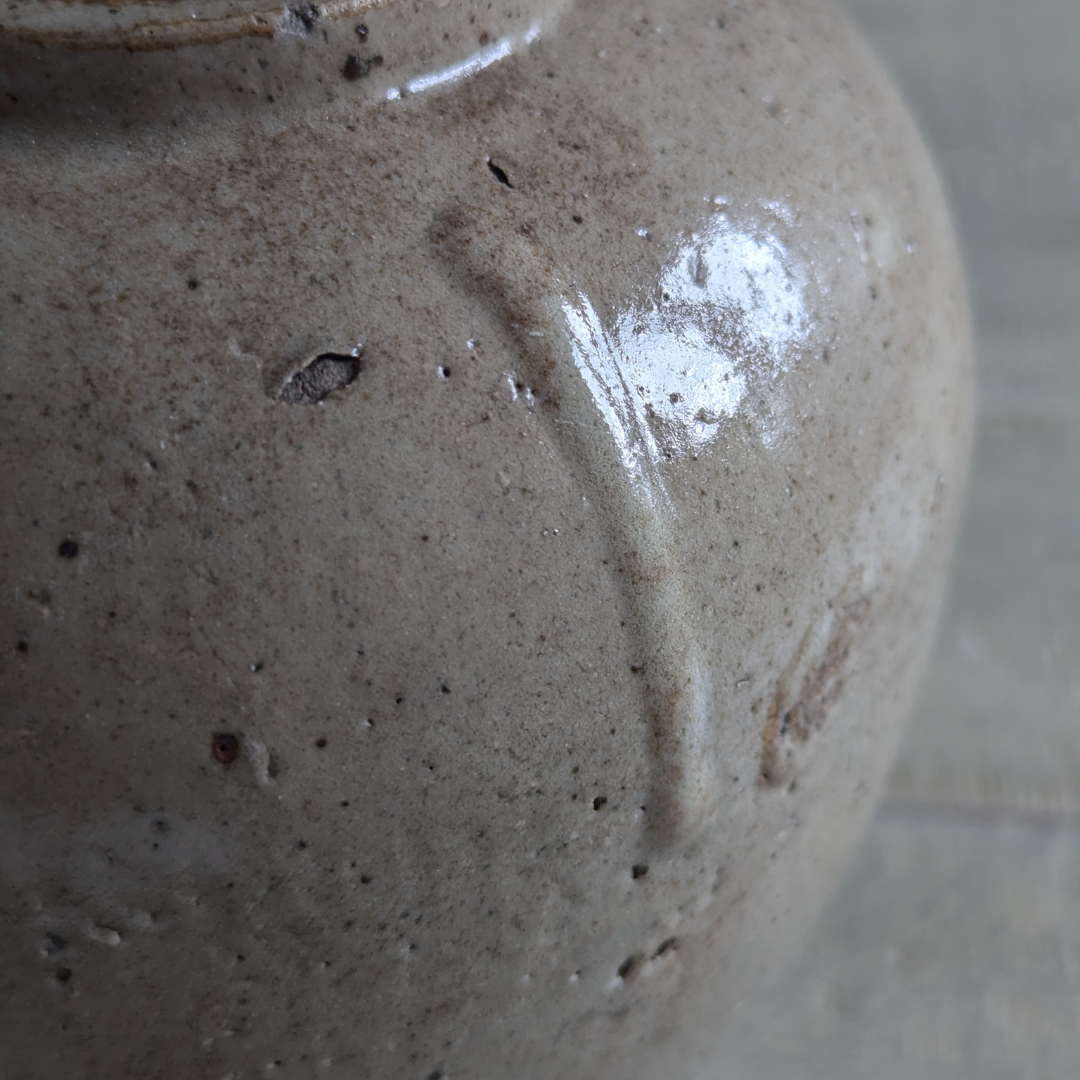 Large Beige Ginger Jar