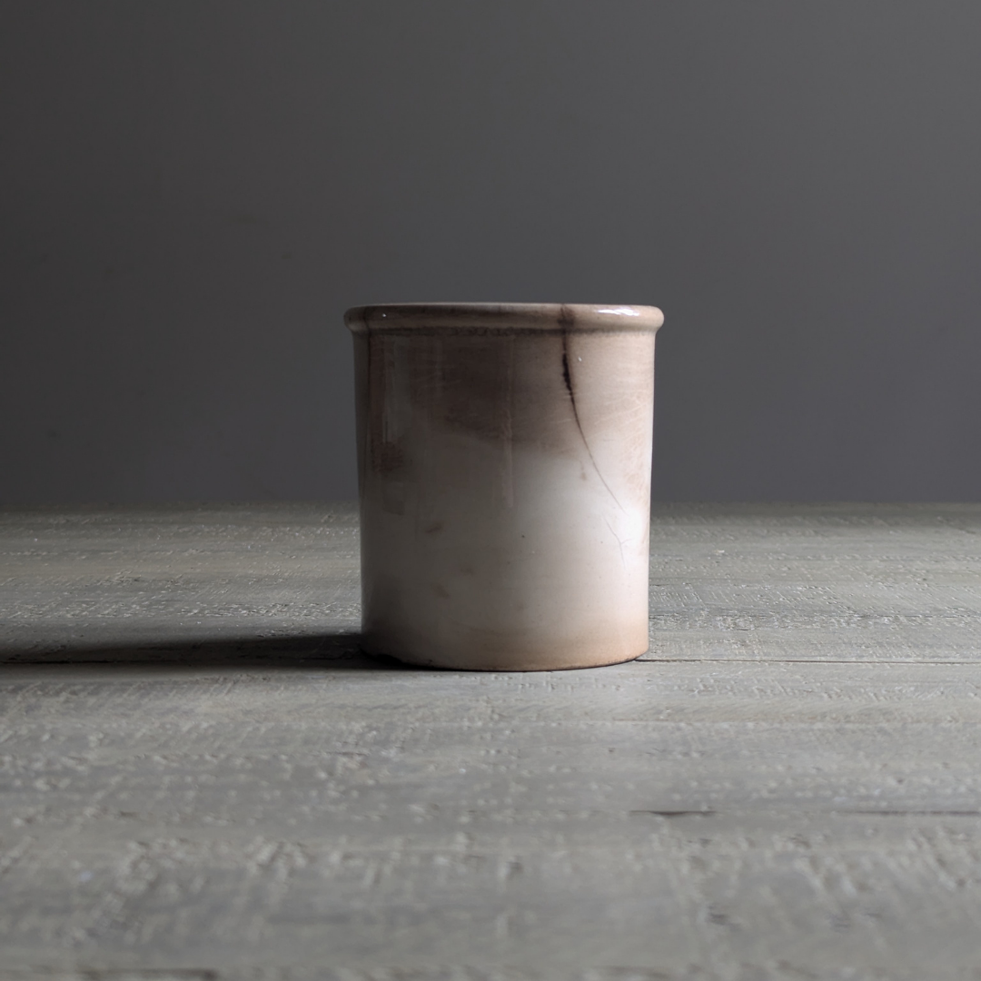 French Cream Mottled Pot