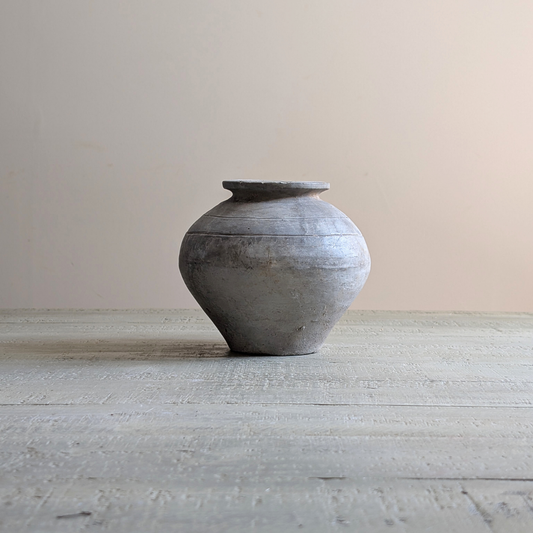 Small Grey Pot 2
