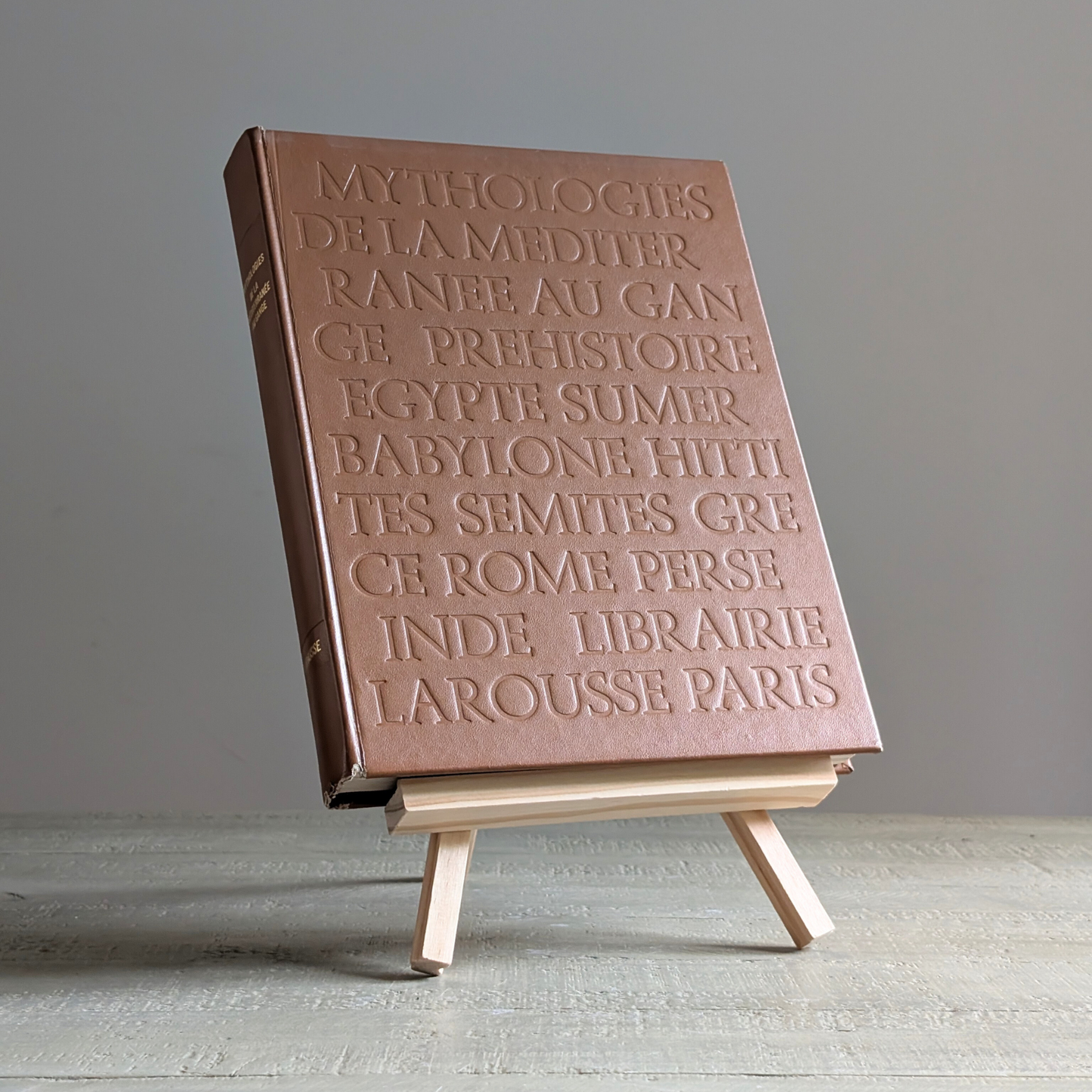 Mythologies de la Mediterranee Book