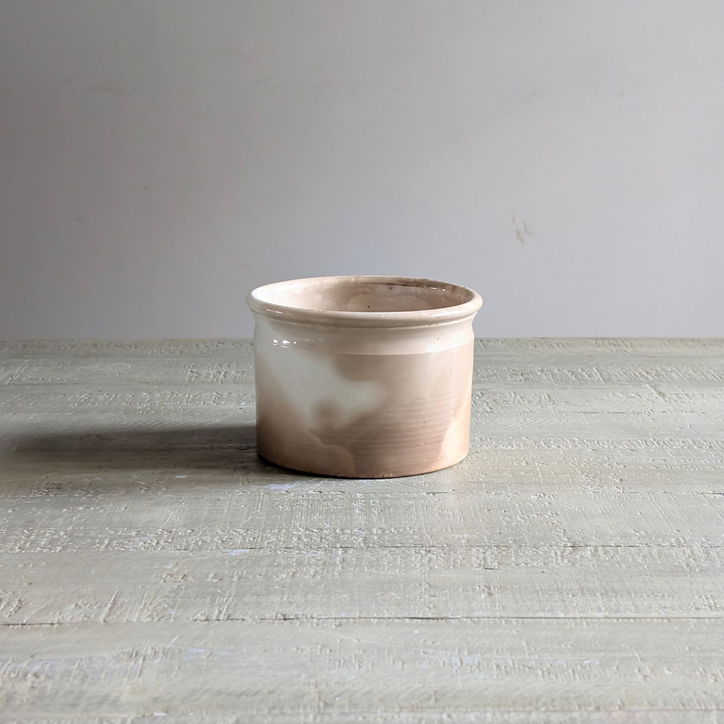 Large Mottled Pot 1