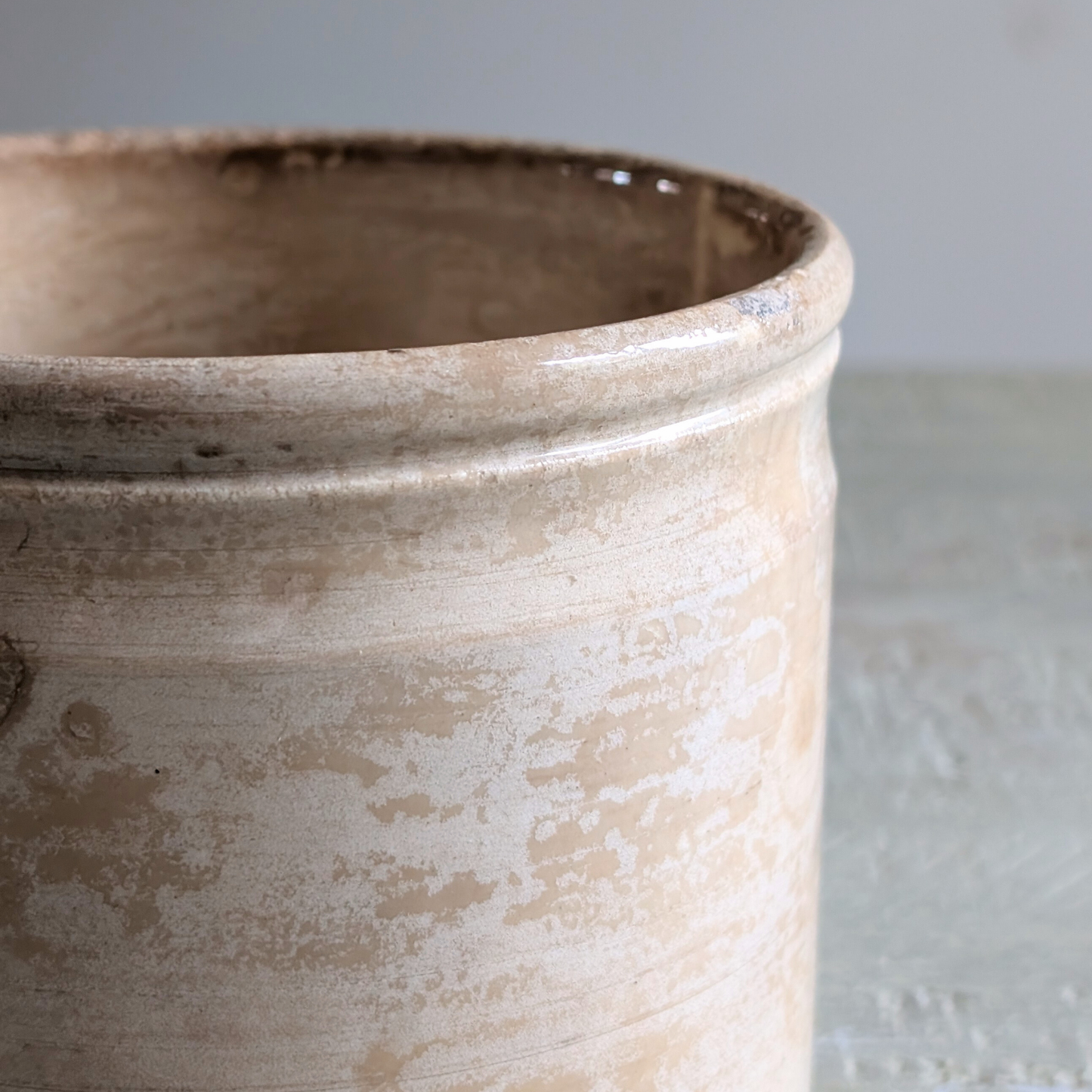 Large Mottled Pot 2