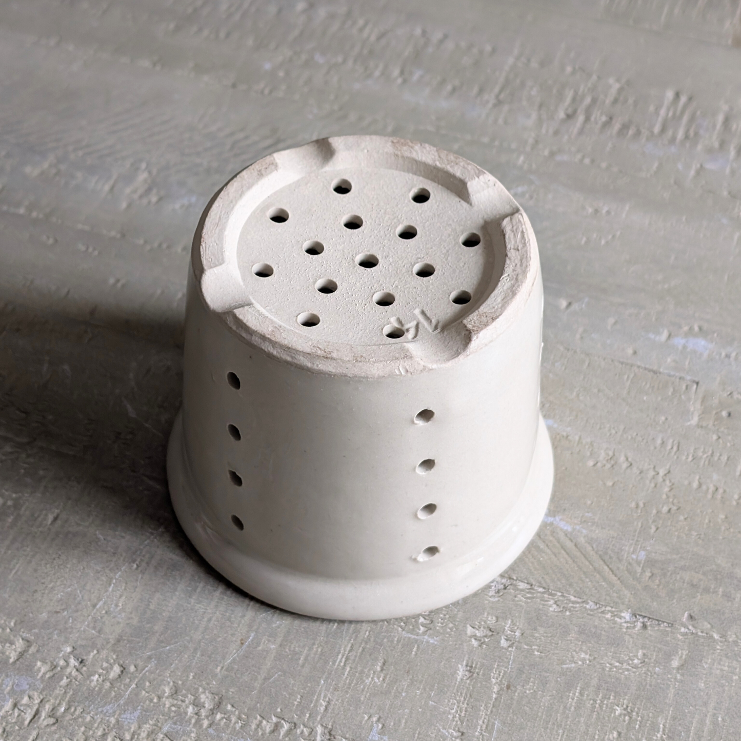 Medium Cheese Strainer
