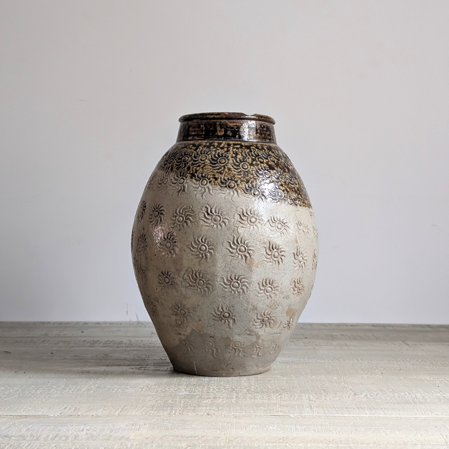 Large Yunnan Pot 1