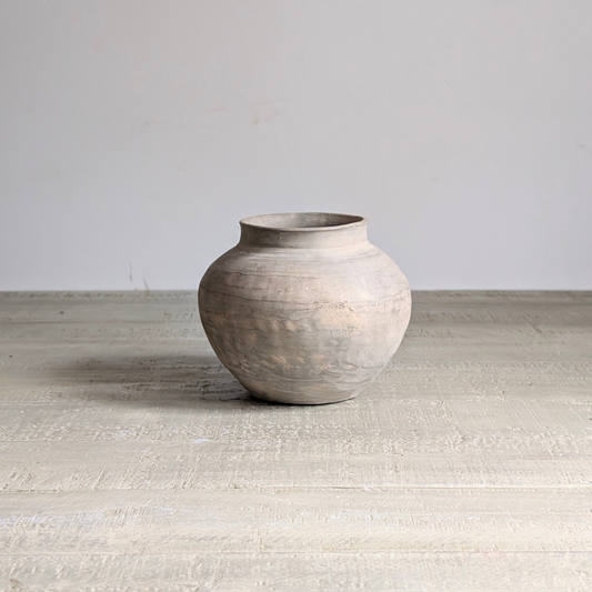 Small Grey Pot 2