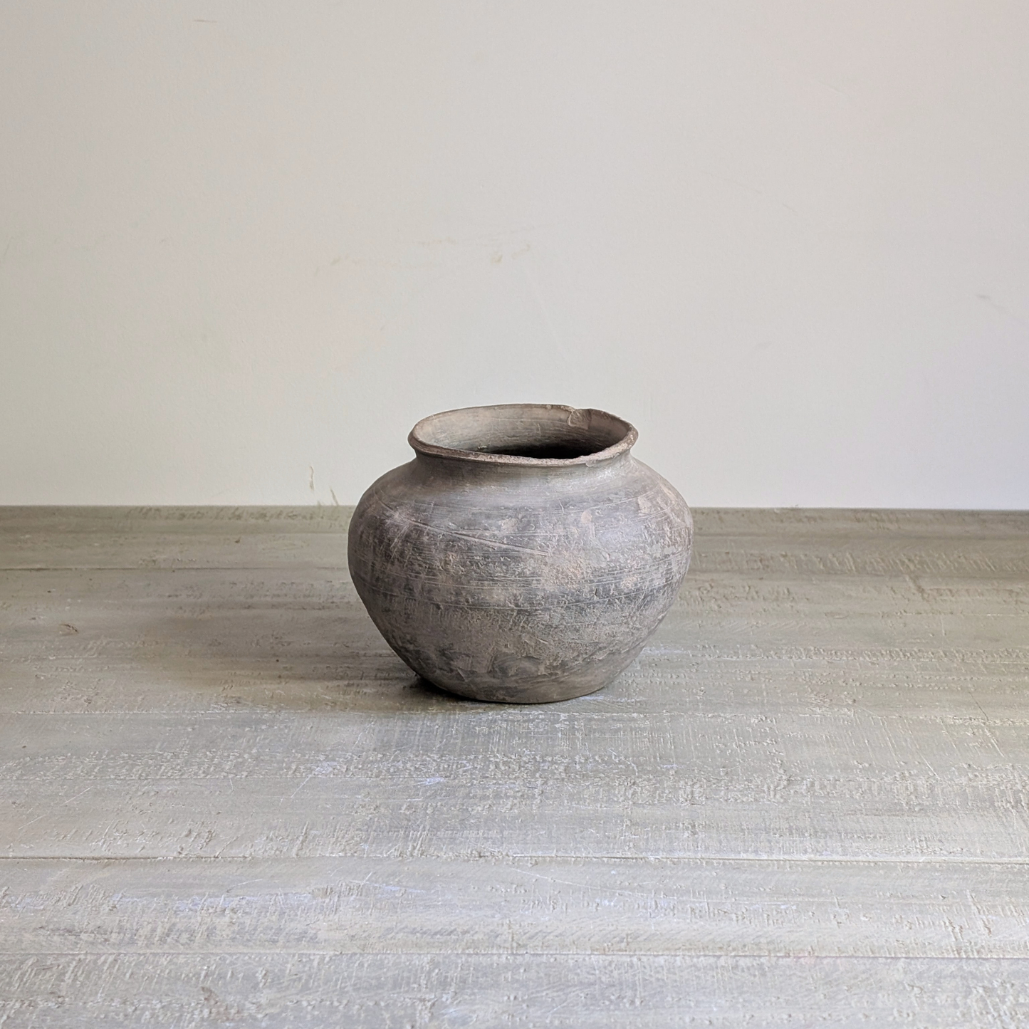 Small Grey Pot 1
