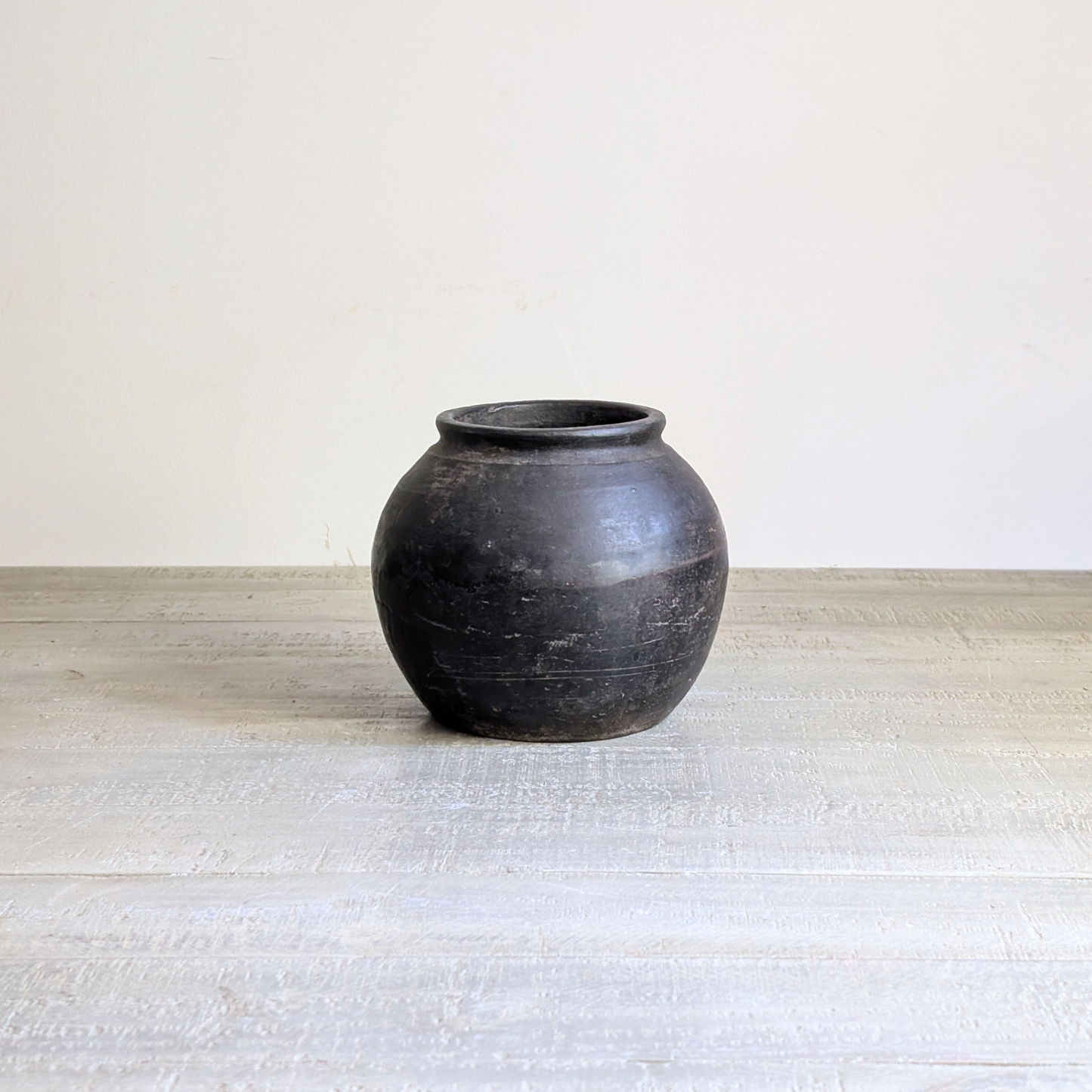 Small Charcoal Pot 2