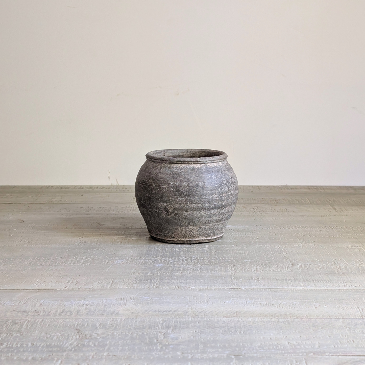 Small Grey Pot 2